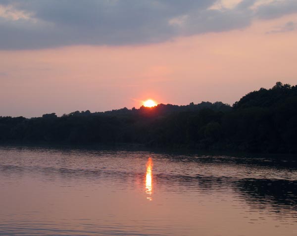 045 Sunset on the Hooch