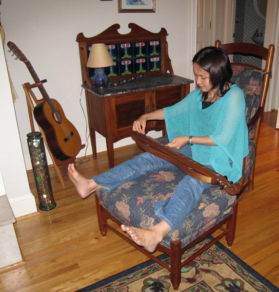 063 Lap dulcimer