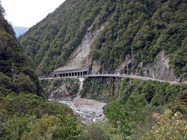 135 Rock & Water Bridge