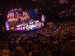 4400 People at the Grand Ole Opry