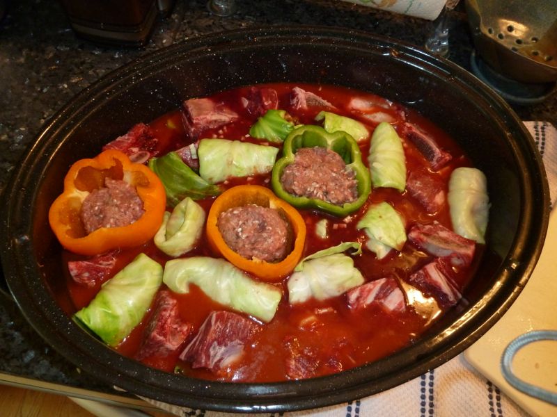 25 Place whole pepers with meat in center