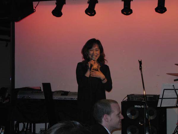 120 Haruyo singing
