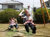 263 Poppie & Luca Swinging