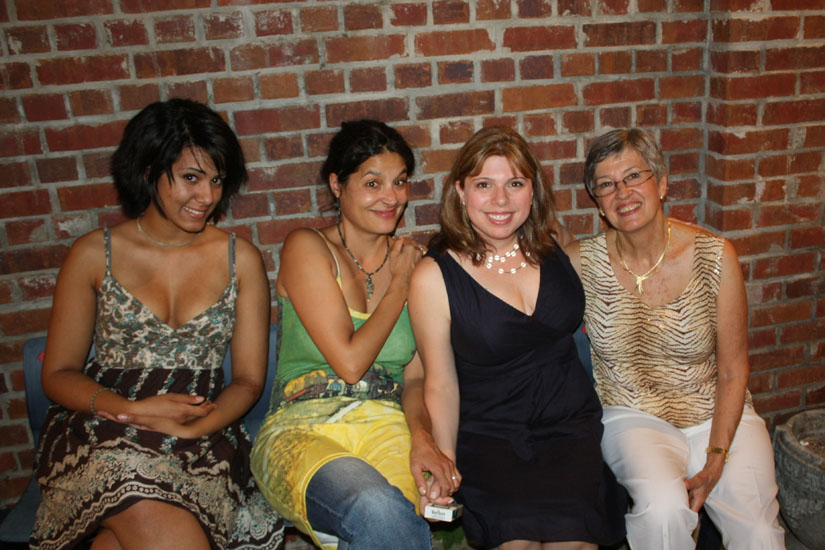 24-28 Extended Family