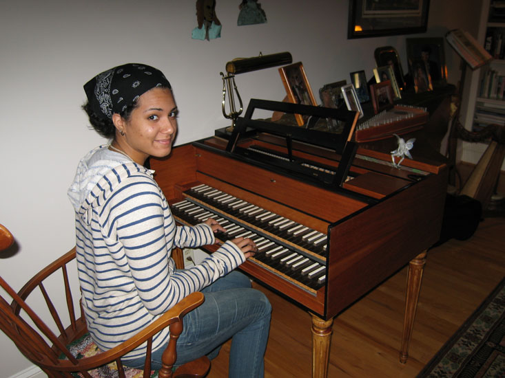 26-09 Jayde at the keyboard