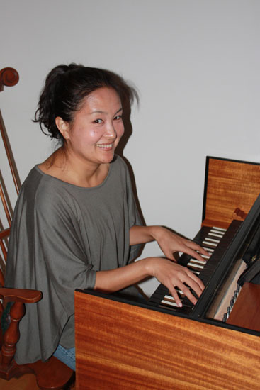 26-09 Mamico on Harpsichord