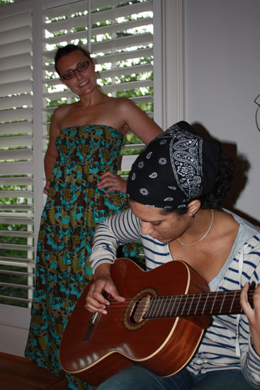 26-09 Sharon & Jayde